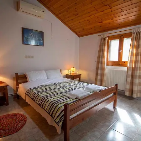 Georgias Loft Acharavi Corfu Apartamento Acharavi (Corfu)