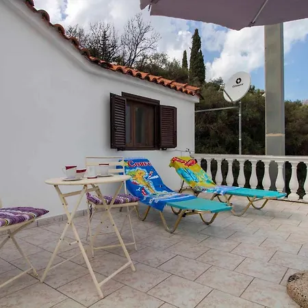 Georgias Loft Acharavi Corfu Apartamento *